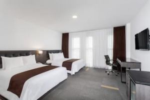 hoteles pasar dia lima Costa Del Sol by Wyndham - Lima Airport